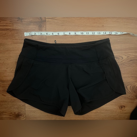 lululemon Speed Up Short Low-Rise 2.5" Lined Black Size 6 - Picture 9 of 9